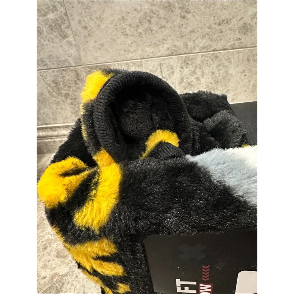 NFL Pittsburgh Steelers Football Throw Blanket NEW 60” X 70” Faux Fur Soft Black